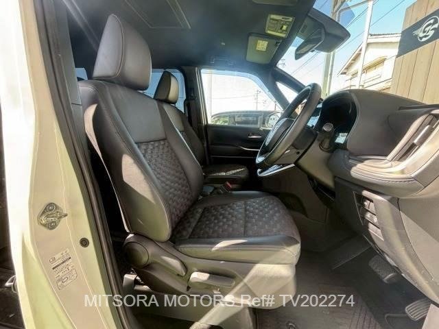 
								2022 TOYOTA VOXY S-Z | HYBRID full									