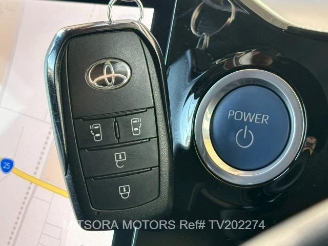 
								2022 TOYOTA VOXY S-Z | HYBRID full									