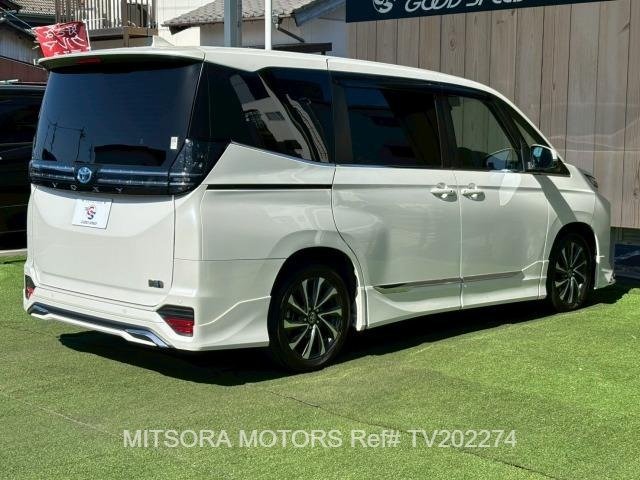 
								2022 TOYOTA VOXY S-Z | HYBRID full									