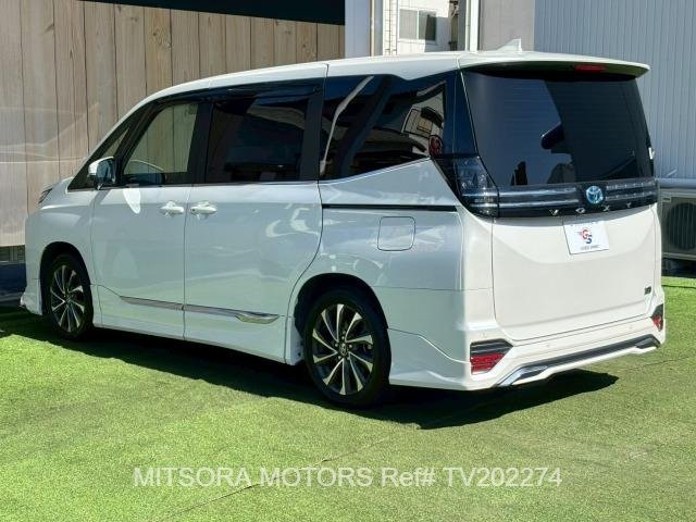 
								2022 TOYOTA VOXY S-Z | HYBRID full									