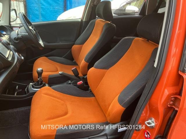 
								2013 HONDA FIT RS full									