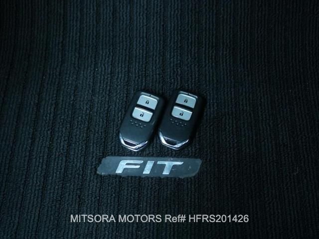 
								2014 HONDA FIT RS full									