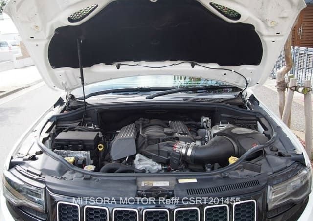 
								2014 JEEP GRAND CHEROKEE SRT full									
