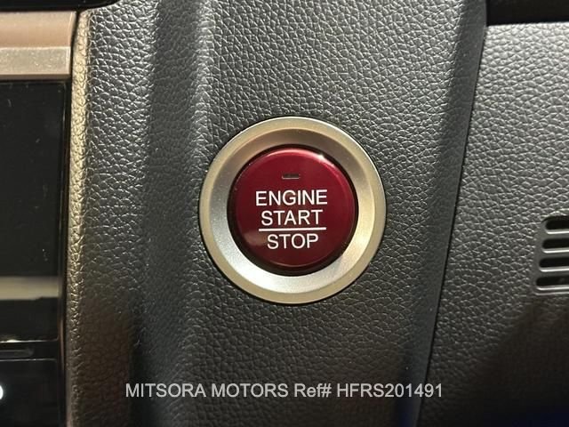 
								2014 HONDA FIT RS full									