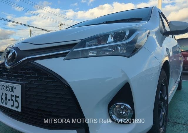 
								2016 TOYOTA VITZ RS full									