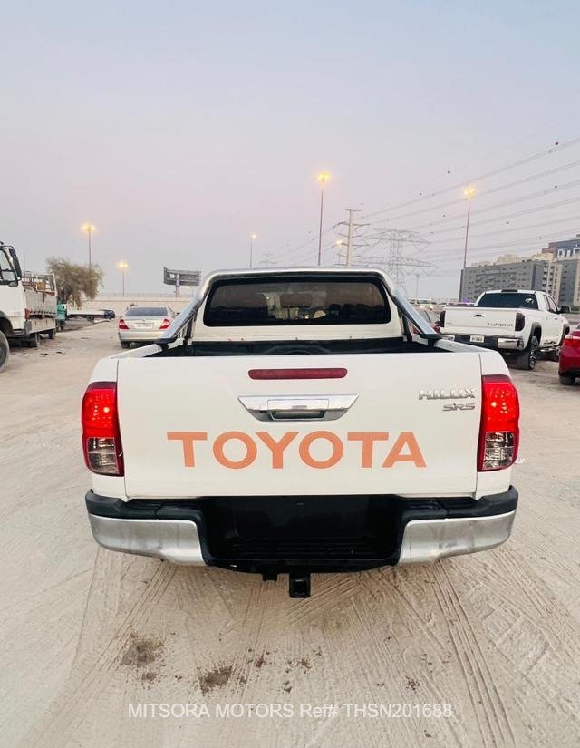
								2016 TOYOTA HILUX full									