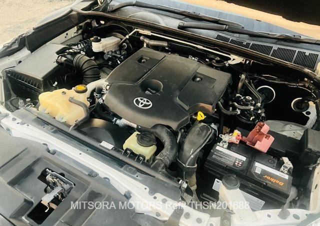 
								2016 TOYOTA HILUX full									