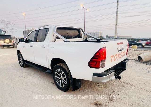 
								2016 TOYOTA HILUX full									