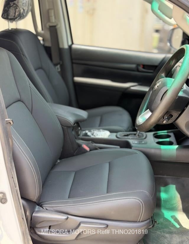
								2018 TOYOTA HILUX full									