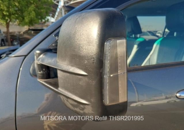 
								2019 TOYOTA HILUX SR5 full									