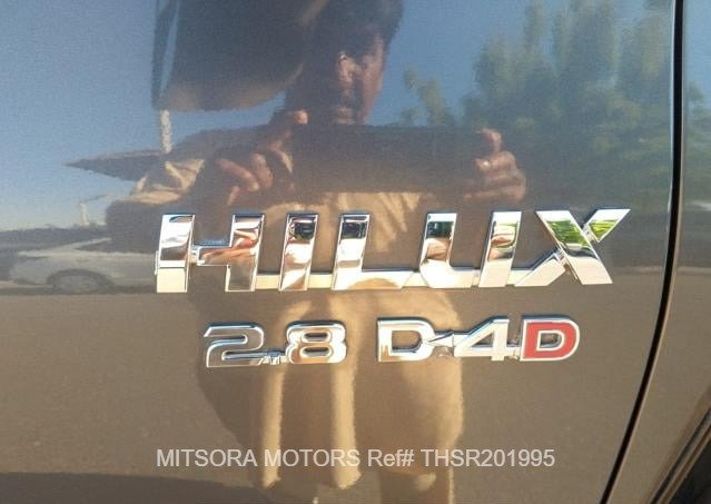 
								2019 TOYOTA HILUX SR5 full									
