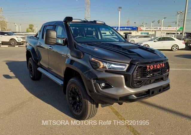 2019 TOYOTA HILUX SR5