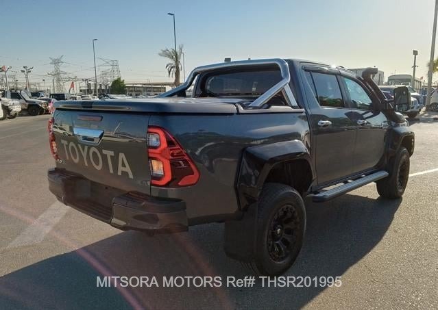 
								2019 TOYOTA HILUX SR5 full									