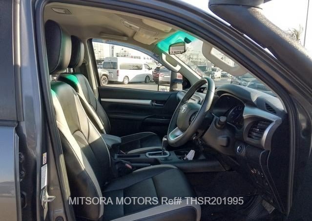 
								2019 TOYOTA HILUX SR5 full									