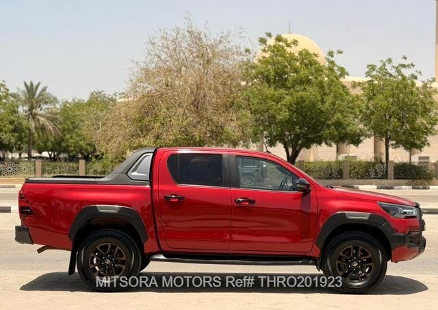 
								2019 TOYOTA HILUX ROGUE full									