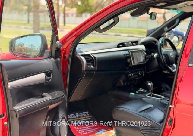 
								2019 TOYOTA HILUX ROGUE full									