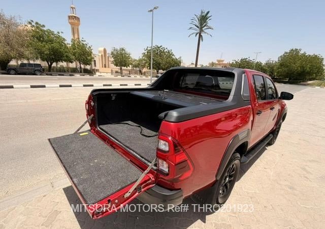 
								2019 TOYOTA HILUX ROGUE full									