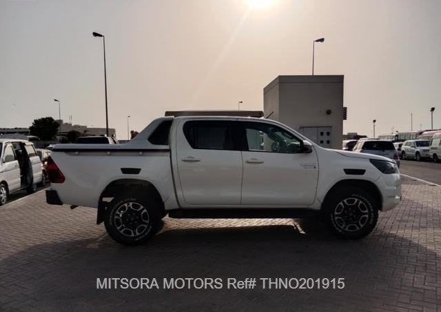 
								2019 TOYOTA HILUX full									
