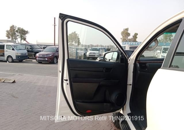 
								2019 TOYOTA HILUX full									