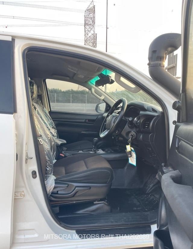 
								2020 TOYOTA HILUX full									