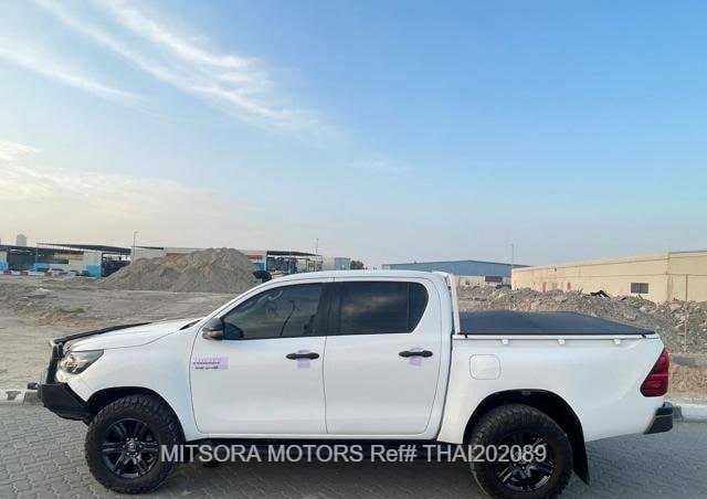 
								2020 TOYOTA HILUX full									