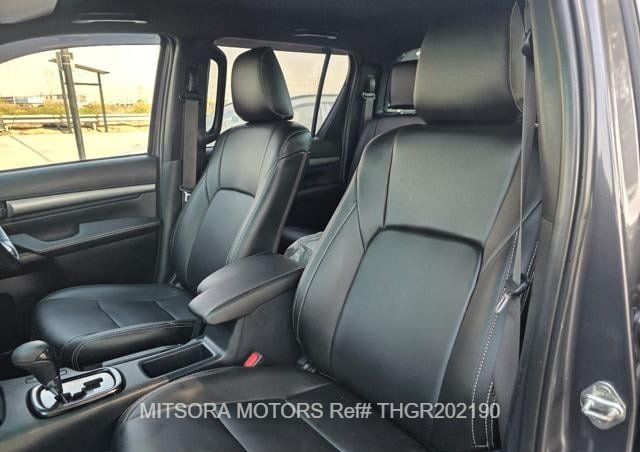 
								2021 TOYOTA HILUX ROGUE | FACE LIFTED | GR KIT full									