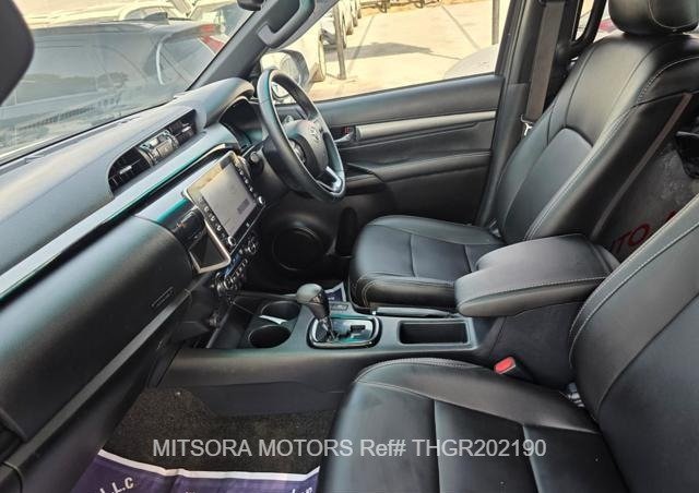 
								2021 TOYOTA HILUX ROGUE | FACE LIFTED | GR KIT full									