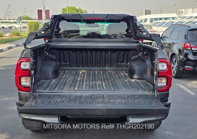 
								2021 TOYOTA HILUX ROGUE | FACE LIFTED | GR KIT full									
