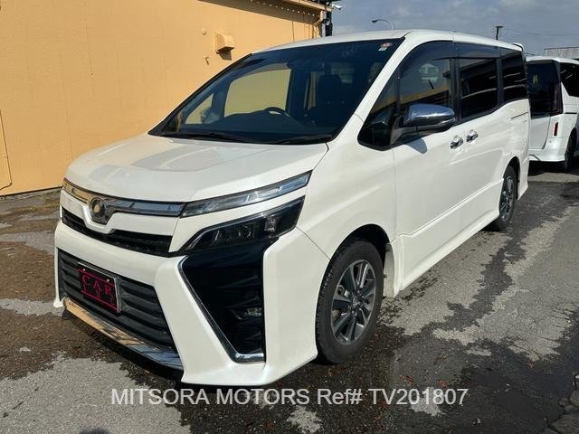 
								2018 TOYOTA VOXY ZS KIRAMEKI full									