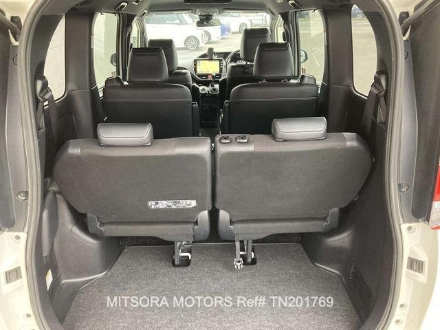 
								2017 TOYOTA NOAH SI WxB full									