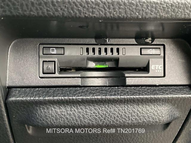 
								2017 TOYOTA NOAH SI WxB full									