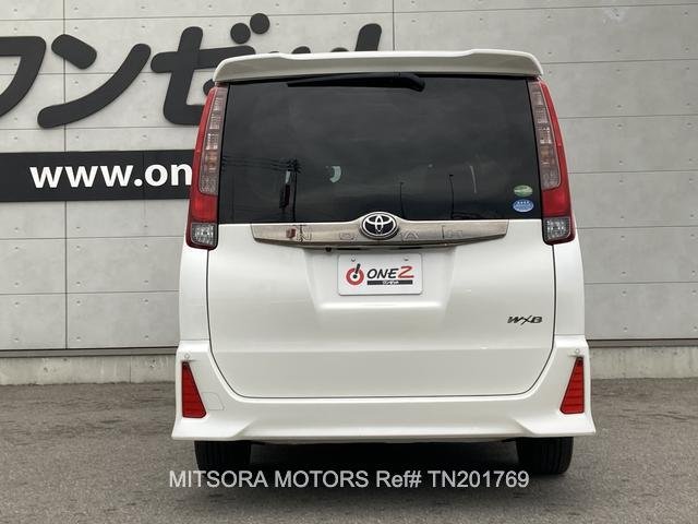 
								2017 TOYOTA NOAH SI WxB full									