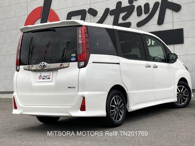
								2017 TOYOTA NOAH SI WxB full									