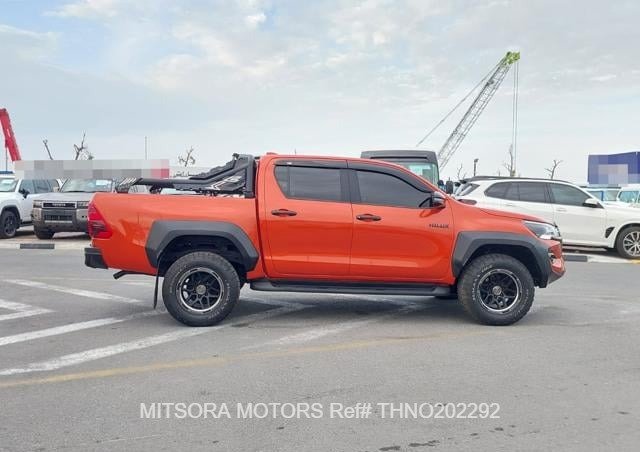 
								2022 TOYOTA HILUX full									