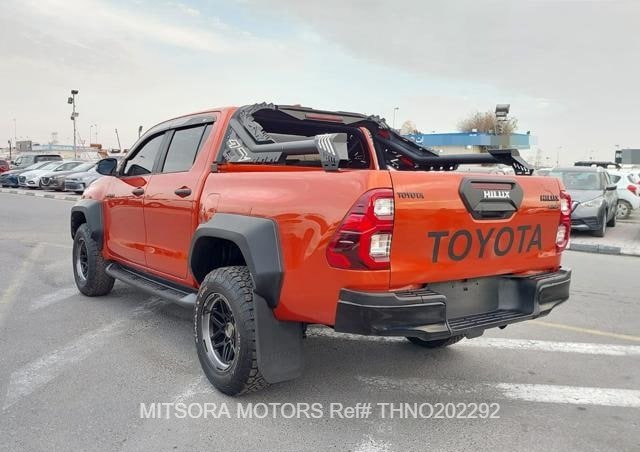 
								2022 TOYOTA HILUX full									