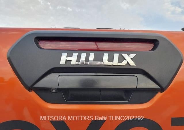 
								2022 TOYOTA HILUX full									