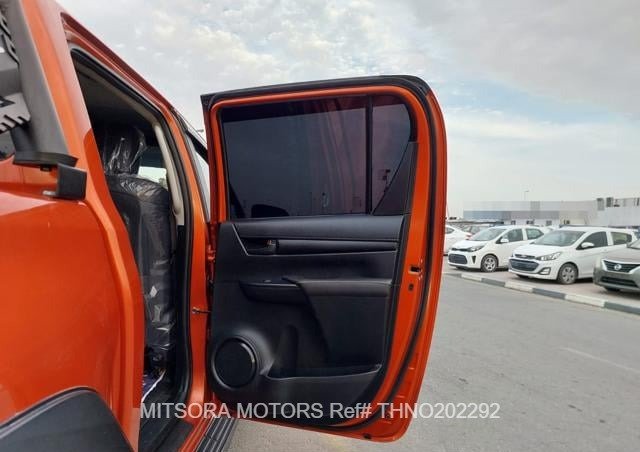 
								2022 TOYOTA HILUX full									