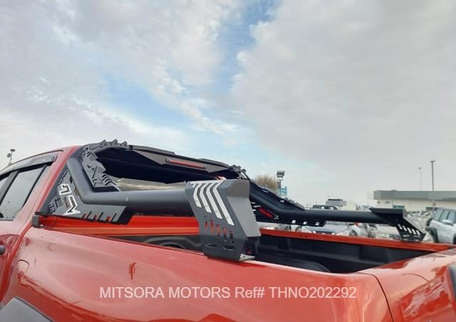 
								2022 TOYOTA HILUX full									