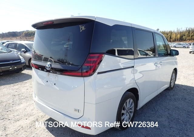
								2022 TOYOTA NOAH full									