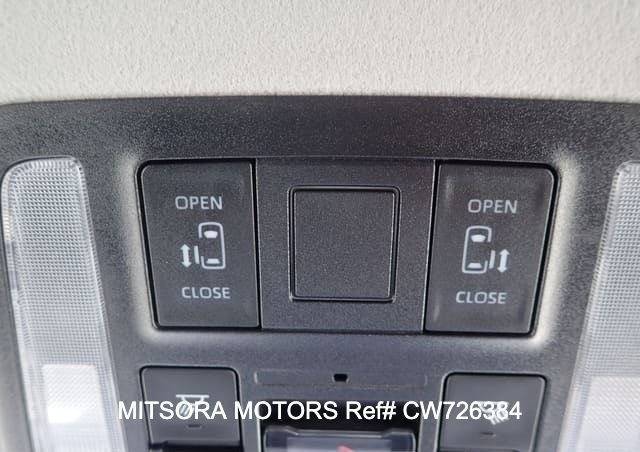 
								2022 TOYOTA NOAH full									