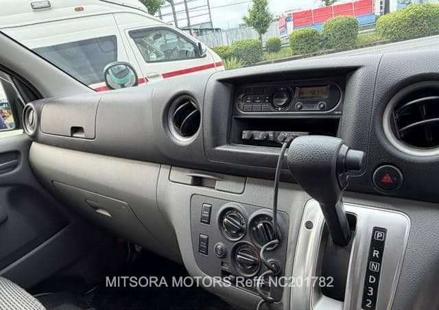 
								2017 NISSAN CARAVAN VAN full									
